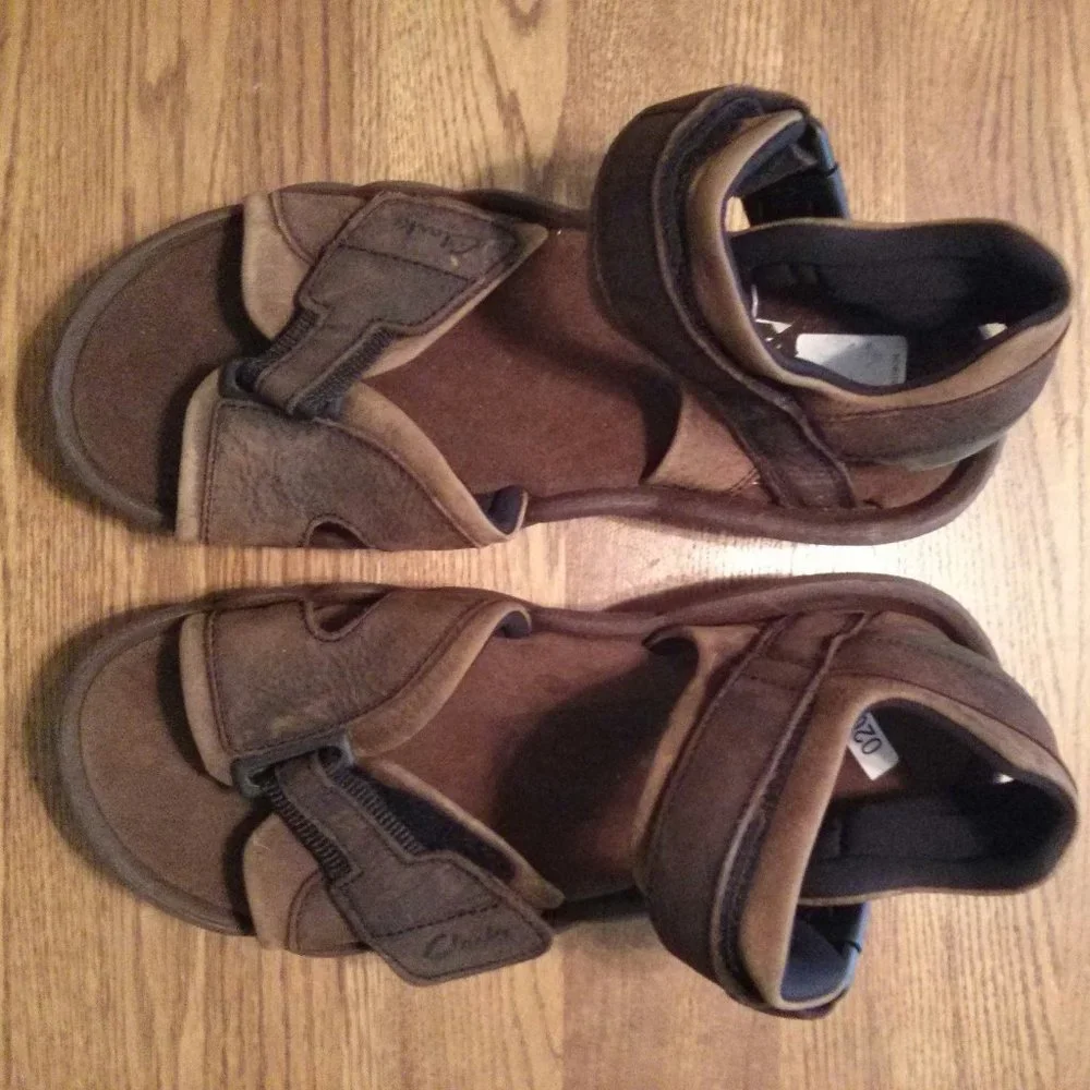 New Clarks Leather/Nubuck Trekking Sandals - Size 12 Summer Travel Outdoor